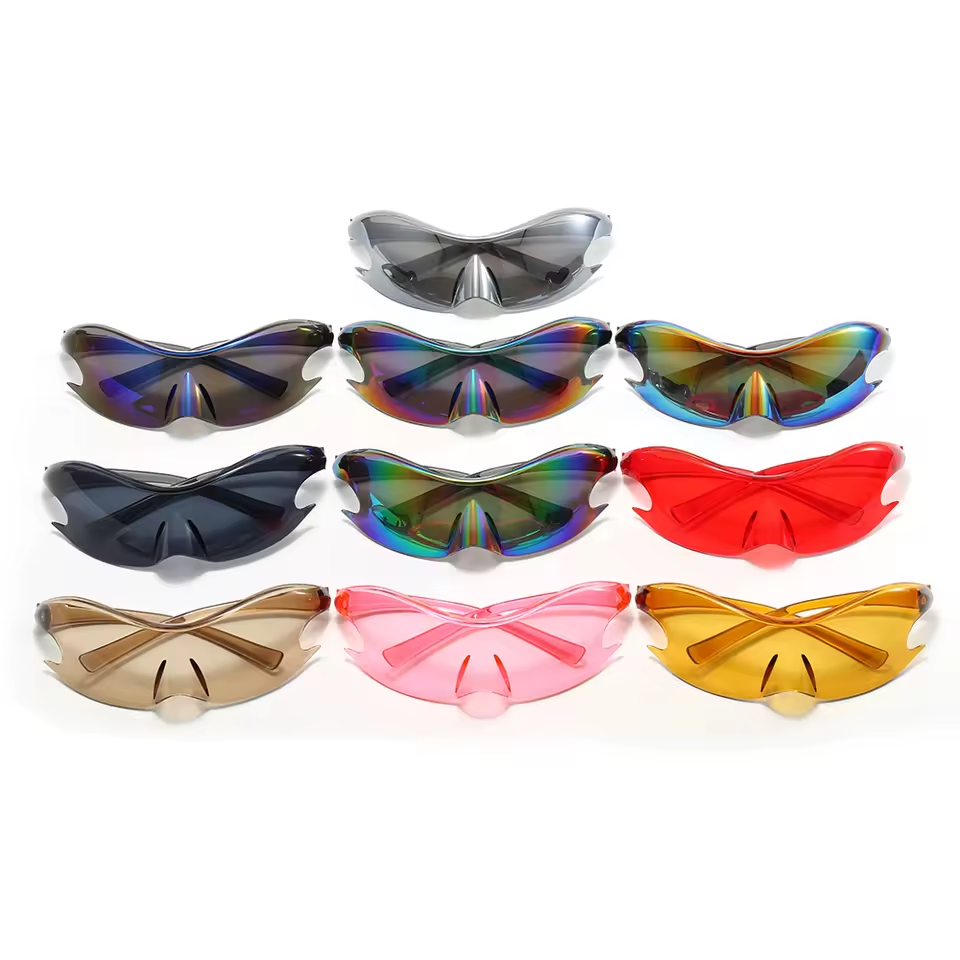 Free shipping and returns