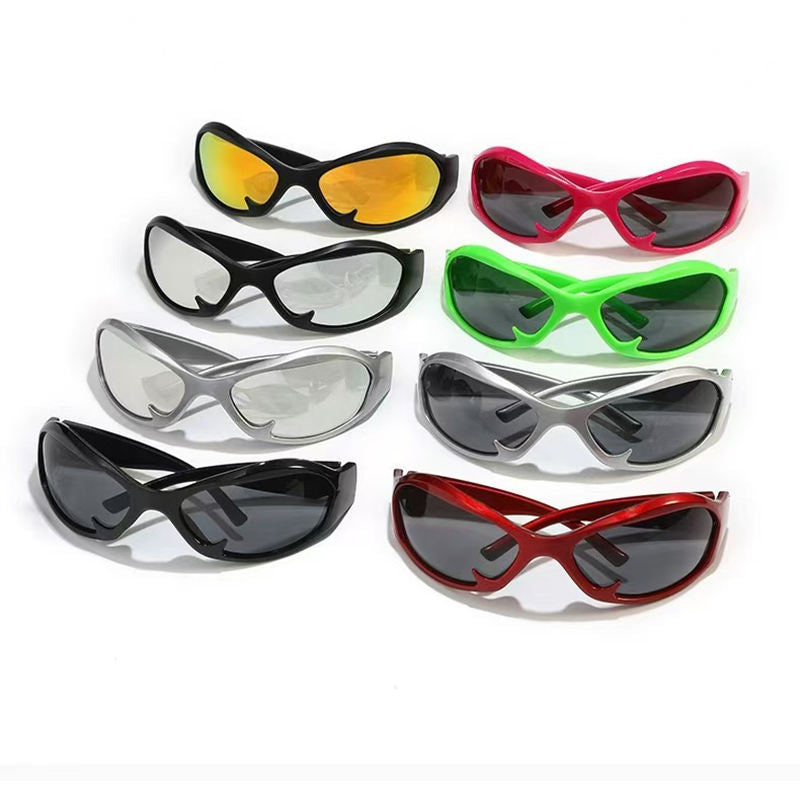Free shipping and returns